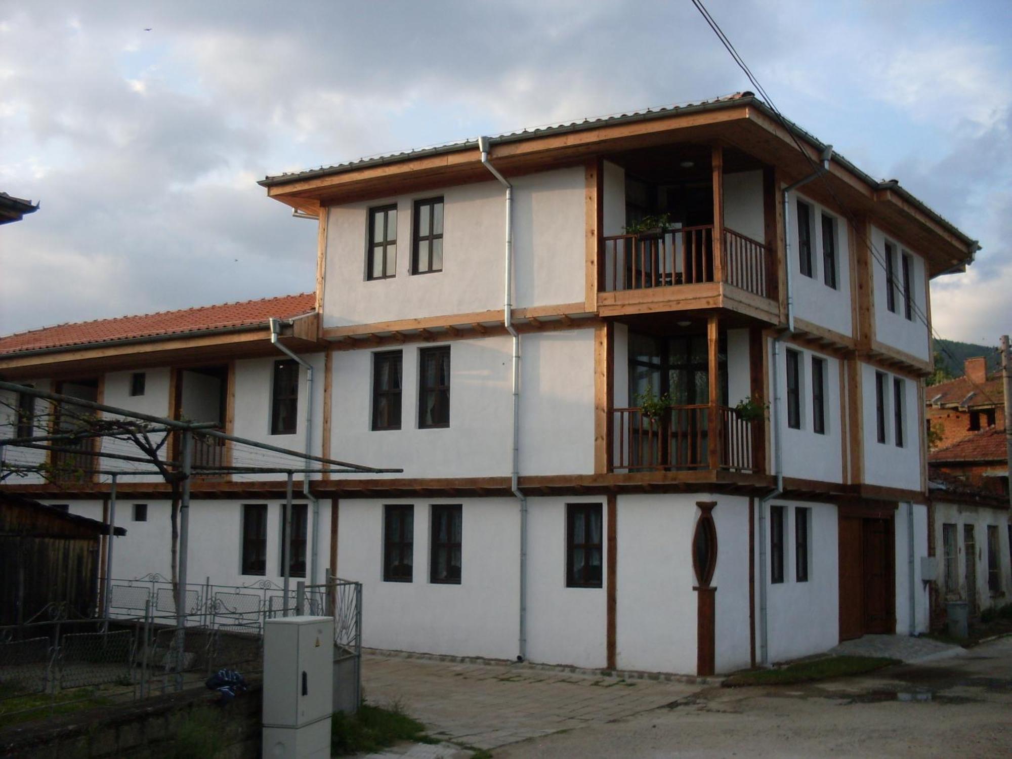 Tsutsovi House Hotel Kalofer Exterior photo